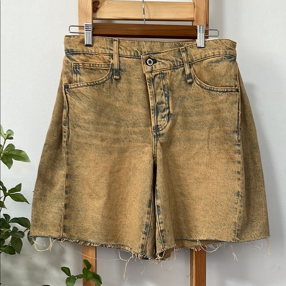 NWOT WE THE FREE Boomerang Long Shorts